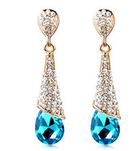 Load image into Gallery viewer, ANNE Crystal Clip On Earrings