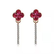 Load image into Gallery viewer, Clover Dangle Clip On Earrings