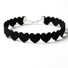 Load image into Gallery viewer, Velvet Heart Choker