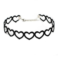 Load image into Gallery viewer, Velvet Heart Choker