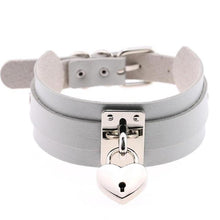 Load image into Gallery viewer, Sissy Heart Choker