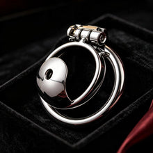 Afbeelding in Gallery-weergave laden, SteelGuard X1 Chastity Cage in alternate gallery view 5
