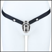 Afbeelding in Gallery-weergave laden, Yaokai chastity cage worn with black waist strap on mannequin
